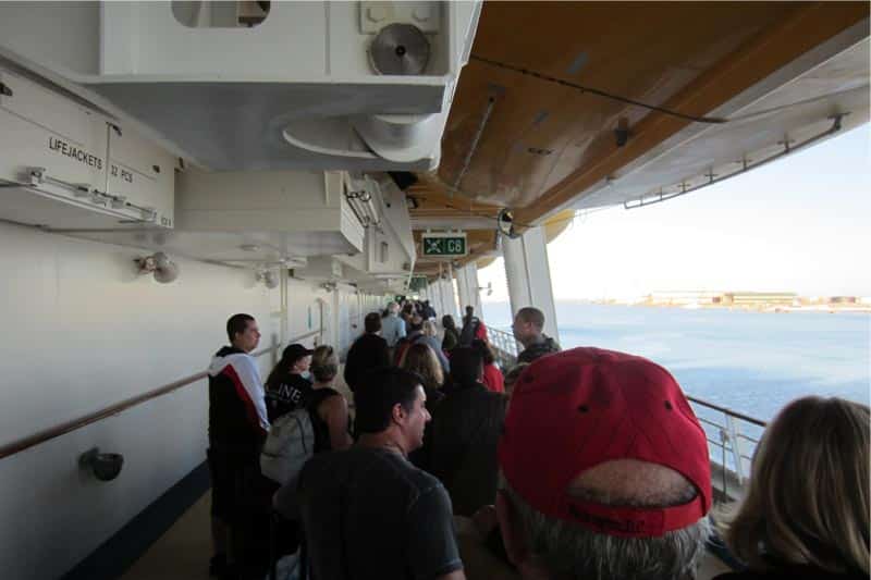 Line to get off the ship