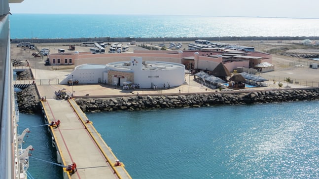 Progreso pier with bar