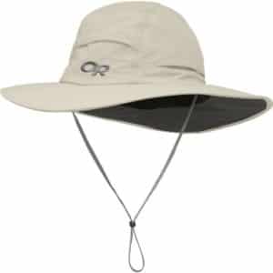 Wide brimmed hat