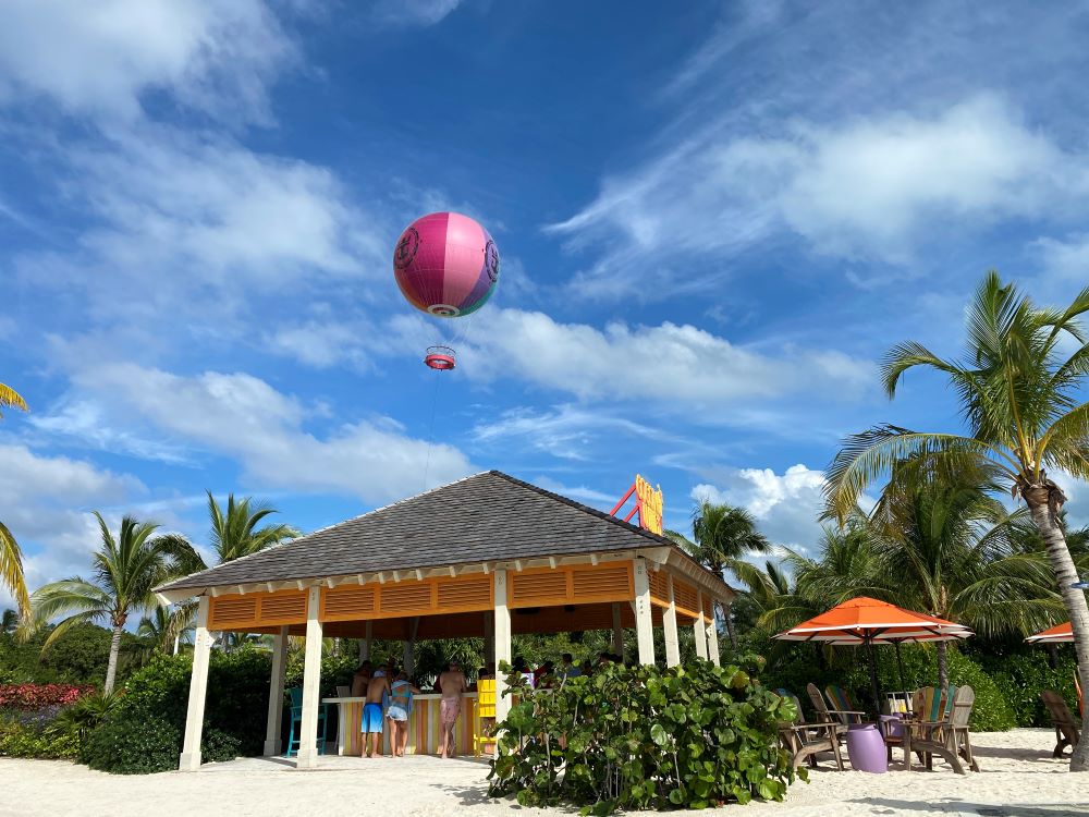 Balloon and bar on CocoCay