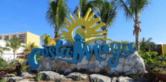 16 Useful Tips and Advice for Costa Maya Costa Maya sign at port