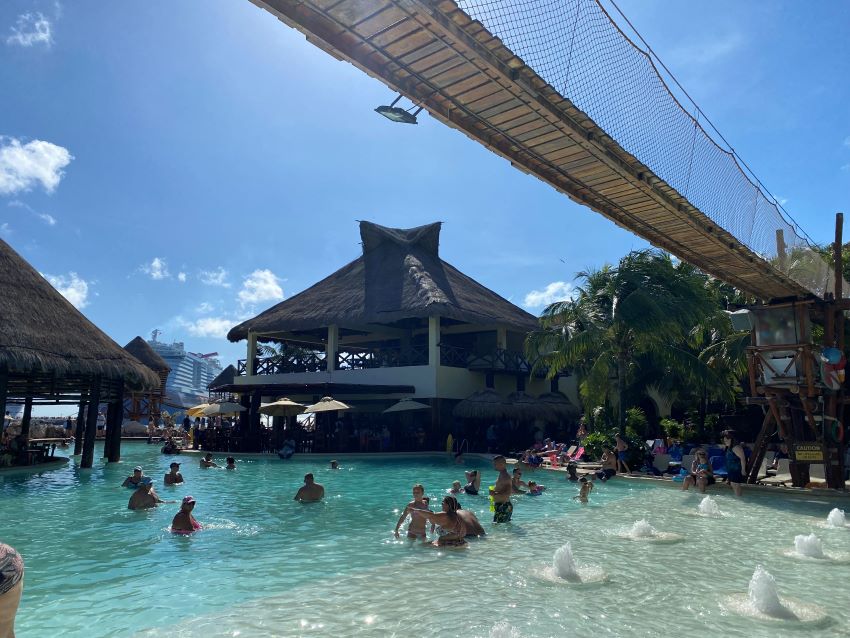 cruise ship to costa maya