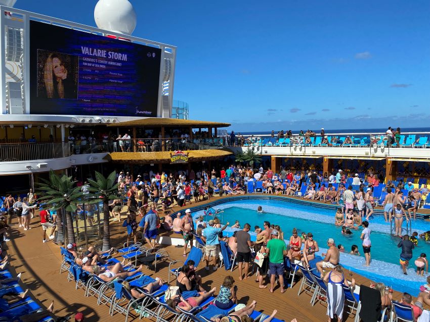 Cruise pool at sea