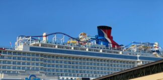 6 Easy Houston to Galveston Cruise Transport Options (Uber, Shuttles, Taxis, & More)