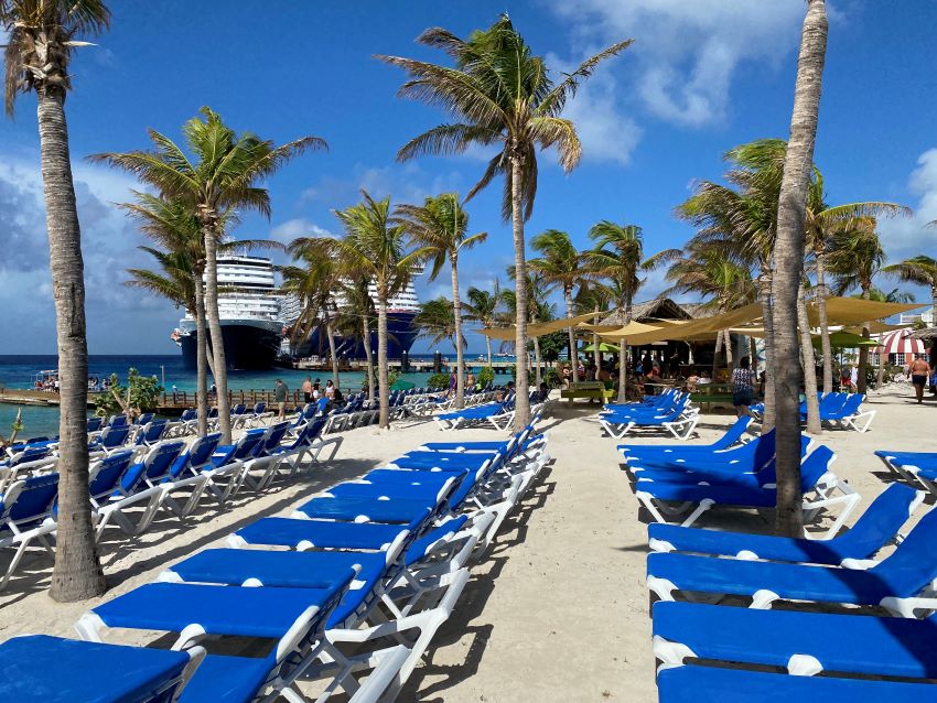 grand turk cruise port closed