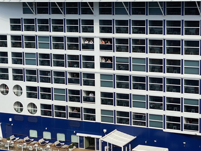 Zoomed in on an infinite balcony
