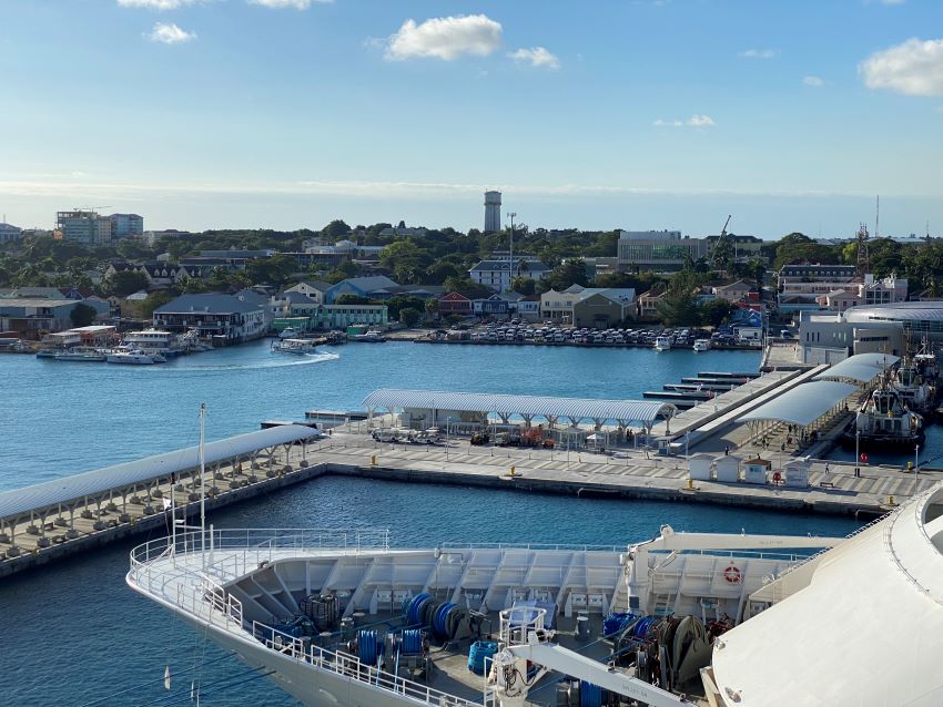 Ships docked in Nassau port