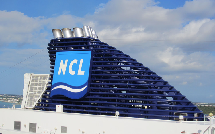 Norwegian cruise exhaust stack