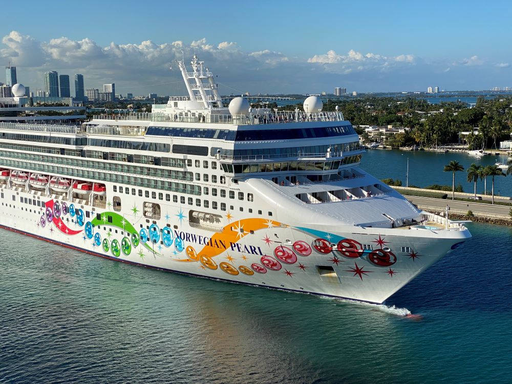 Norwegian Cruise Line Raising Daily Service Charges (Gratuities