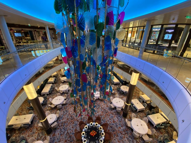 Dining room on Odyssey of the Seas