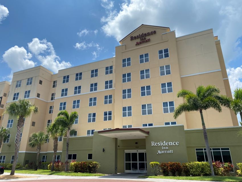 A park and cruise hotel in Florida