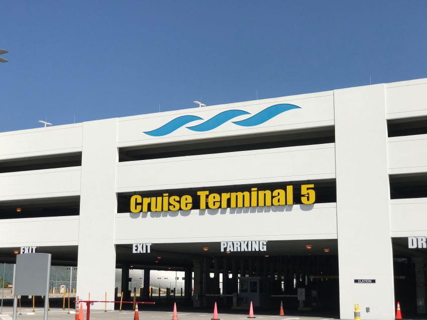 port canaveral radisson cruise parking