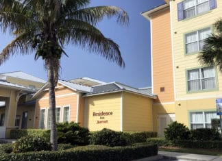 15+ Easy Port Canaveral Hotels With Cruise Shuttles to the Ship