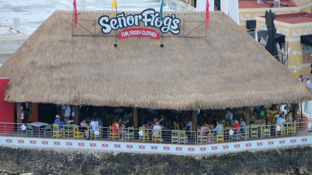 Senor Frogs in Cozumel