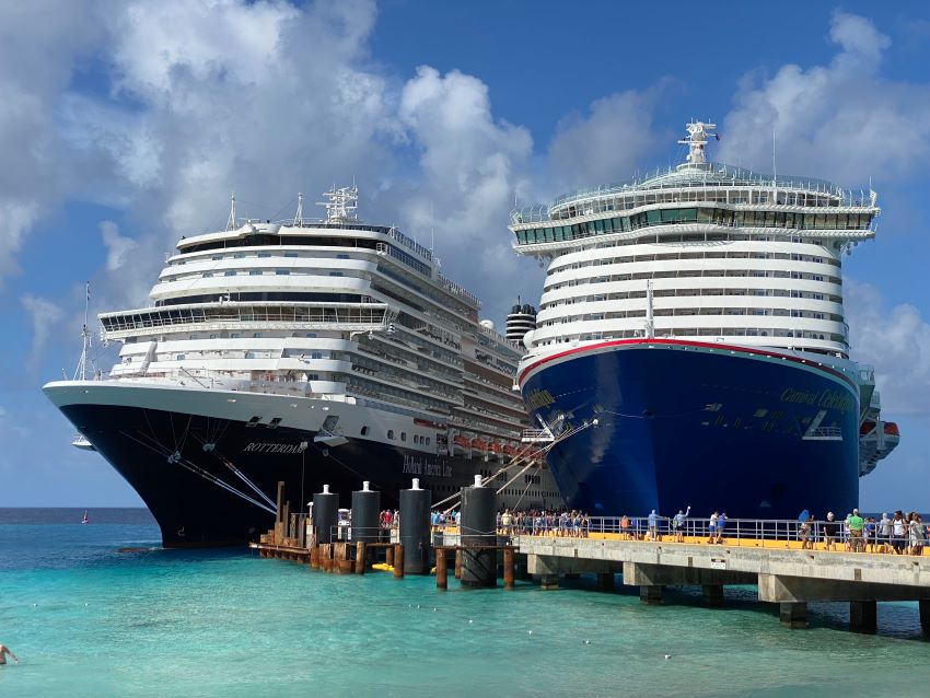 Ships docked in Grand Turk