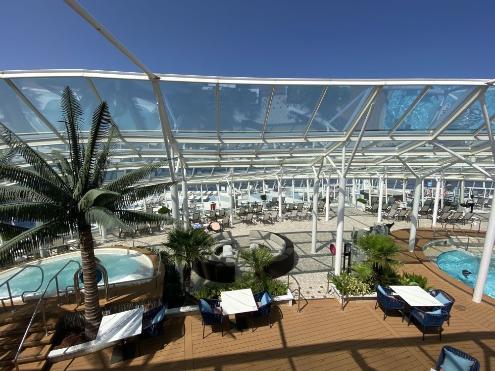 Solarium pool deck on Oasis of the Seas