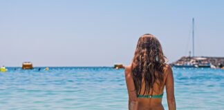 Am I Allowed to Wear a Thong Swimsuit on a Cruise?